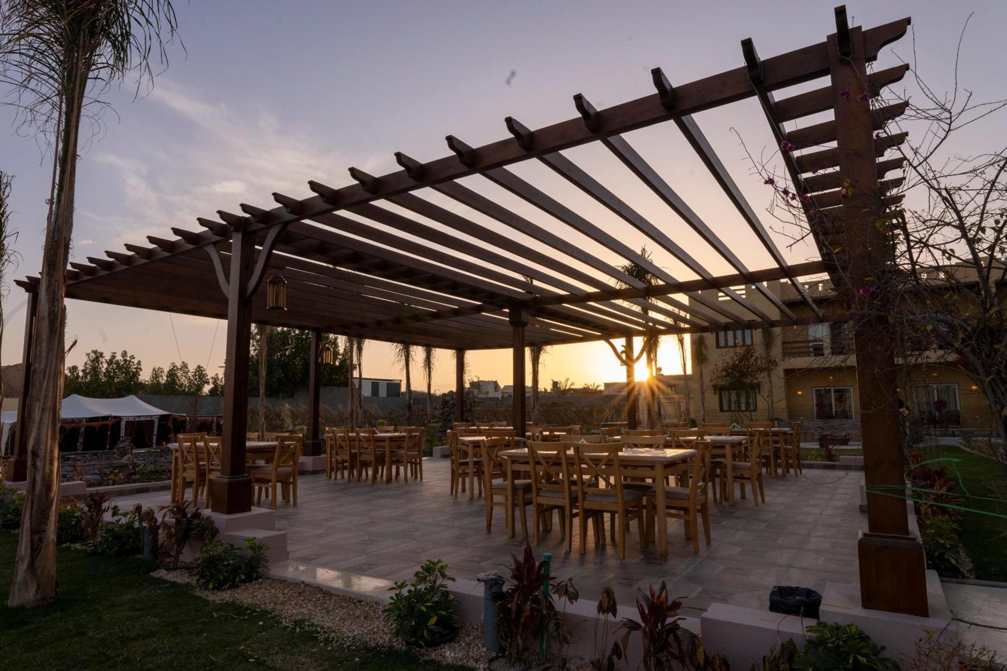 Azad Siwa Hotel 4*